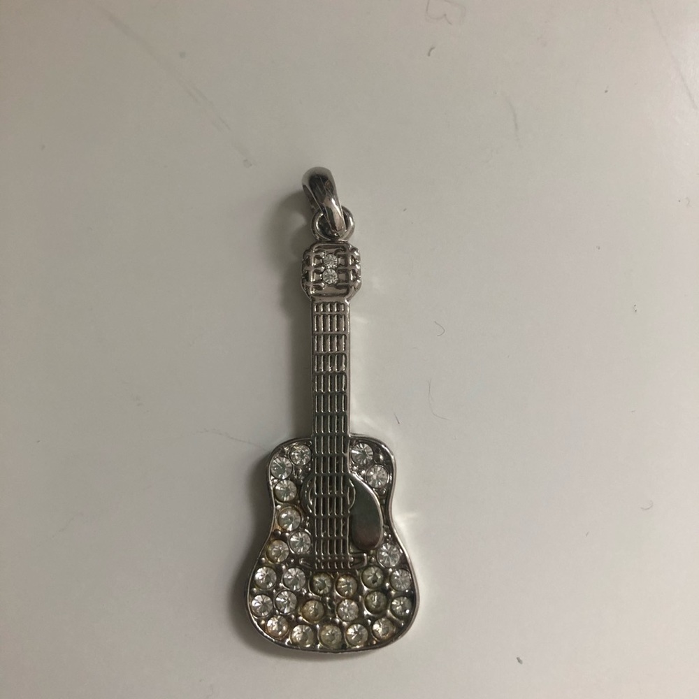 Diamond guitar pendent - Picture 2 of 2